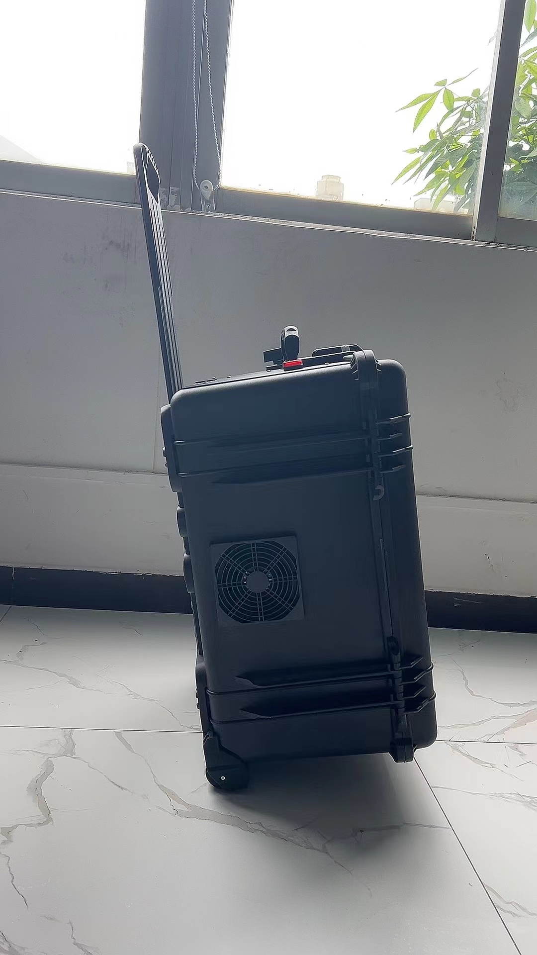 仙居手拉箱型移动通信干扰器